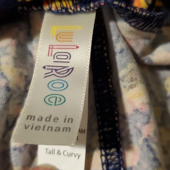 Lularoe Leggings TC - Picture 2 of 2